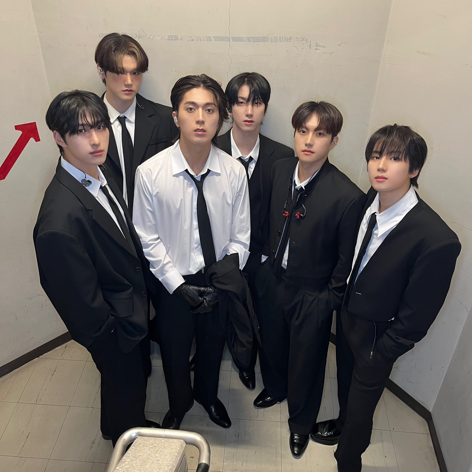저스트비의 비하인드 컷