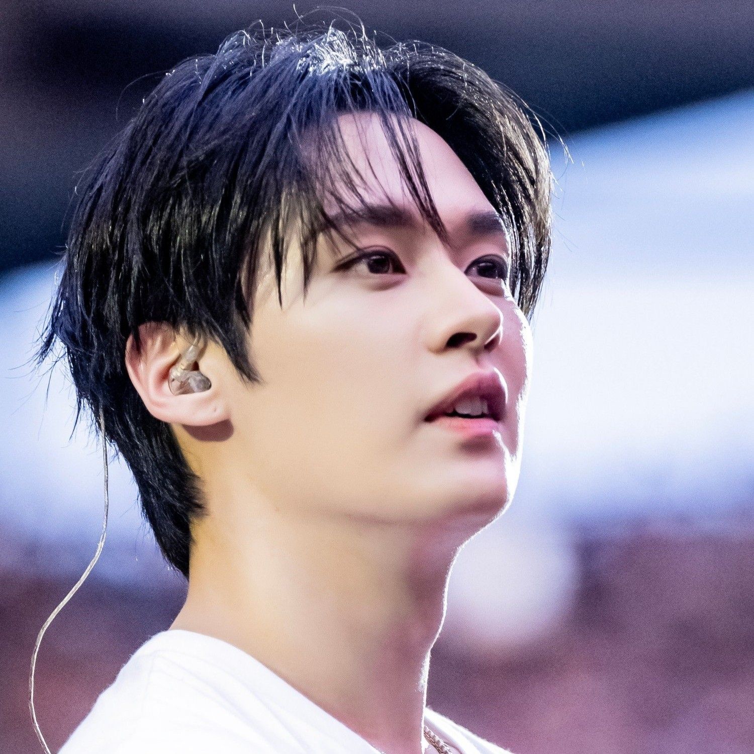 A moment captured by Lee Know (Stray Kids)'s fan