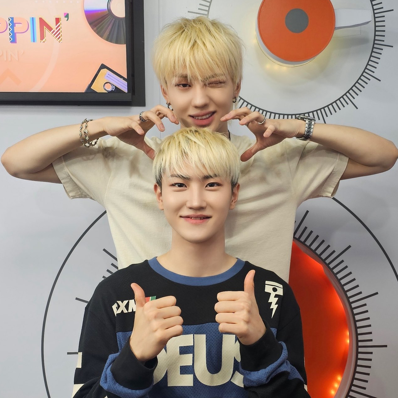 Behind-the-scenes cut of Junhyeok (TNX)