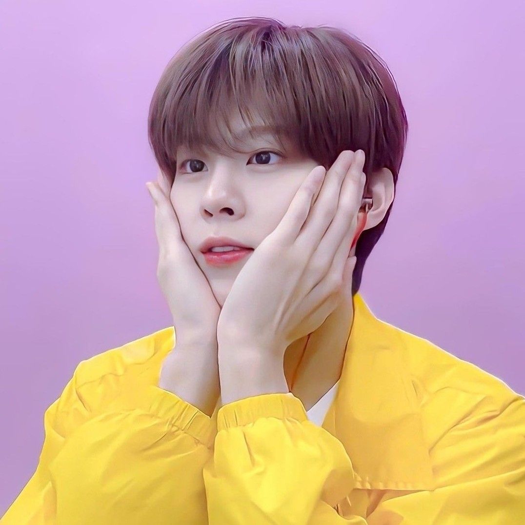 A moment captured by Kim Wooseok's fan