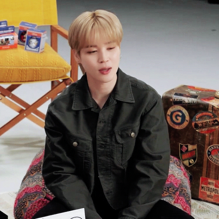 Foto aktivitas terbaru Jimin (BTS)