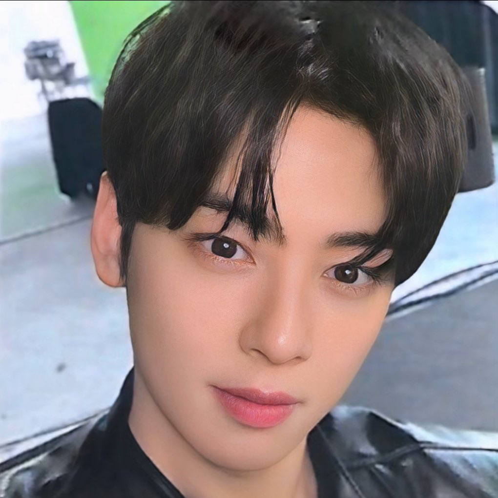 A moment captured by Eunwoo (ASTRO)'s fan