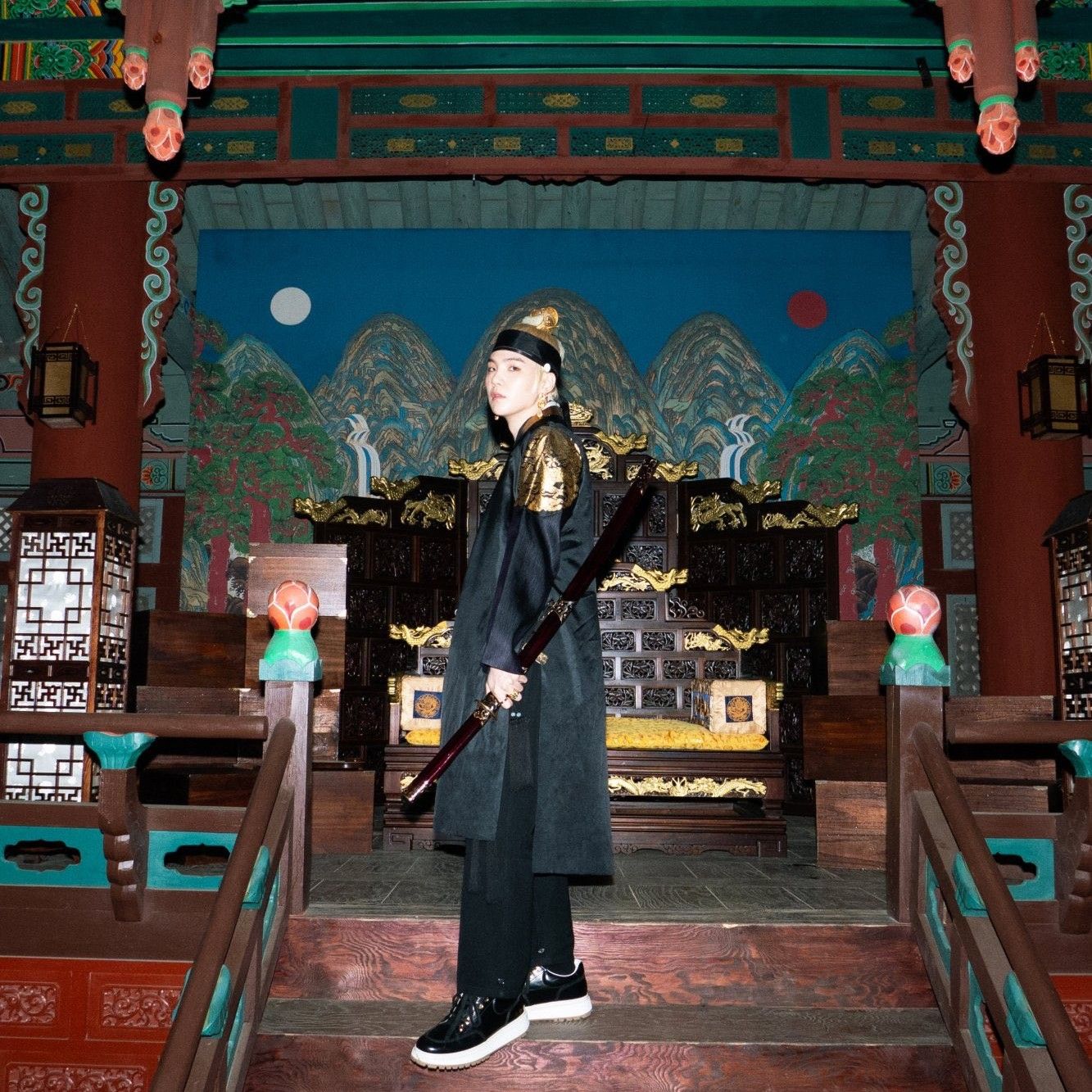 Behind-the-scenes cut of SUGA (BTS)