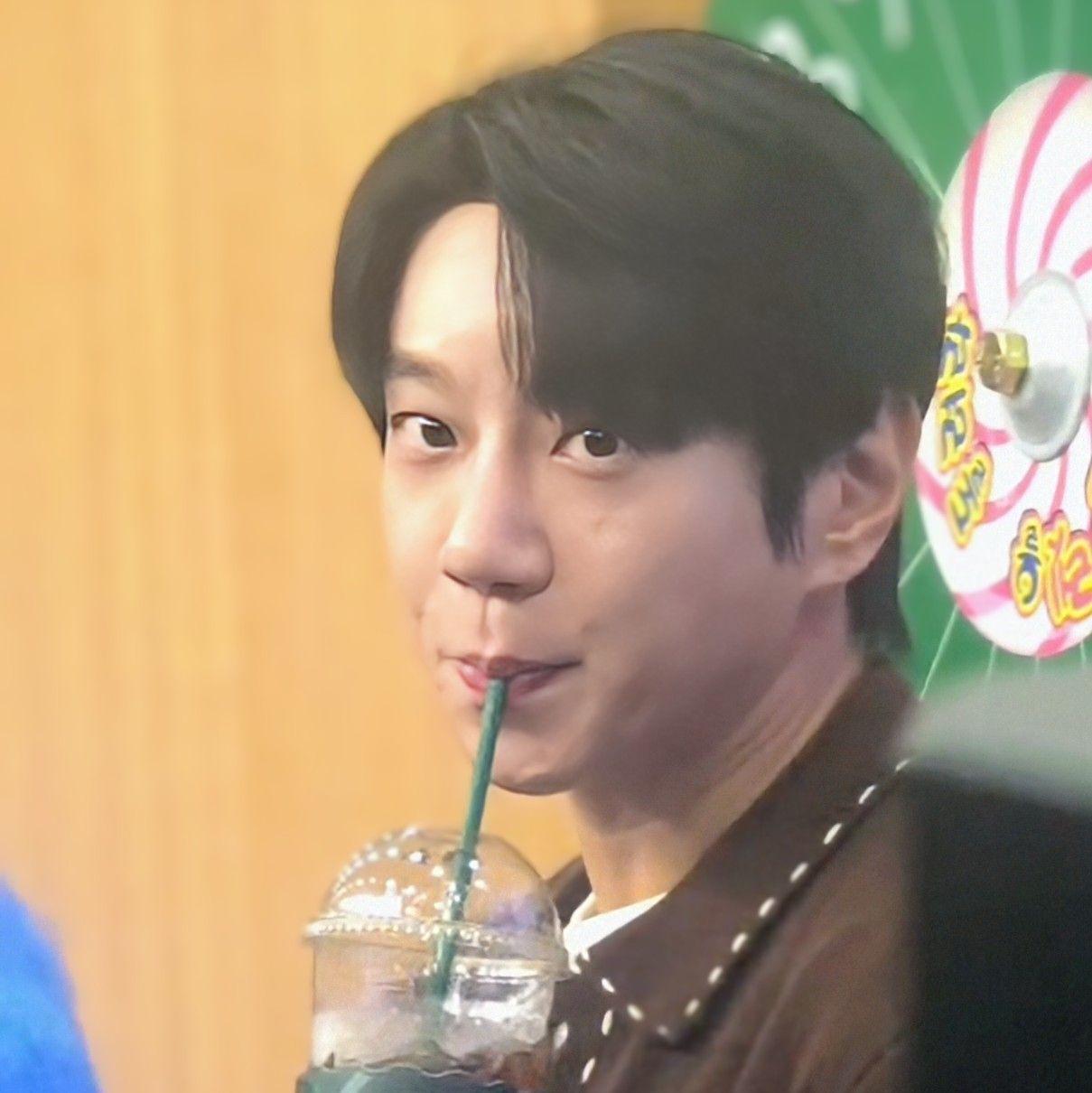 Recent activity shot of Hwang Chiyeol