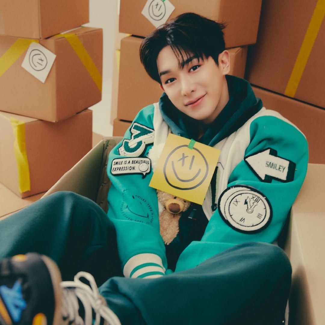 Recent activity shot of Wonho