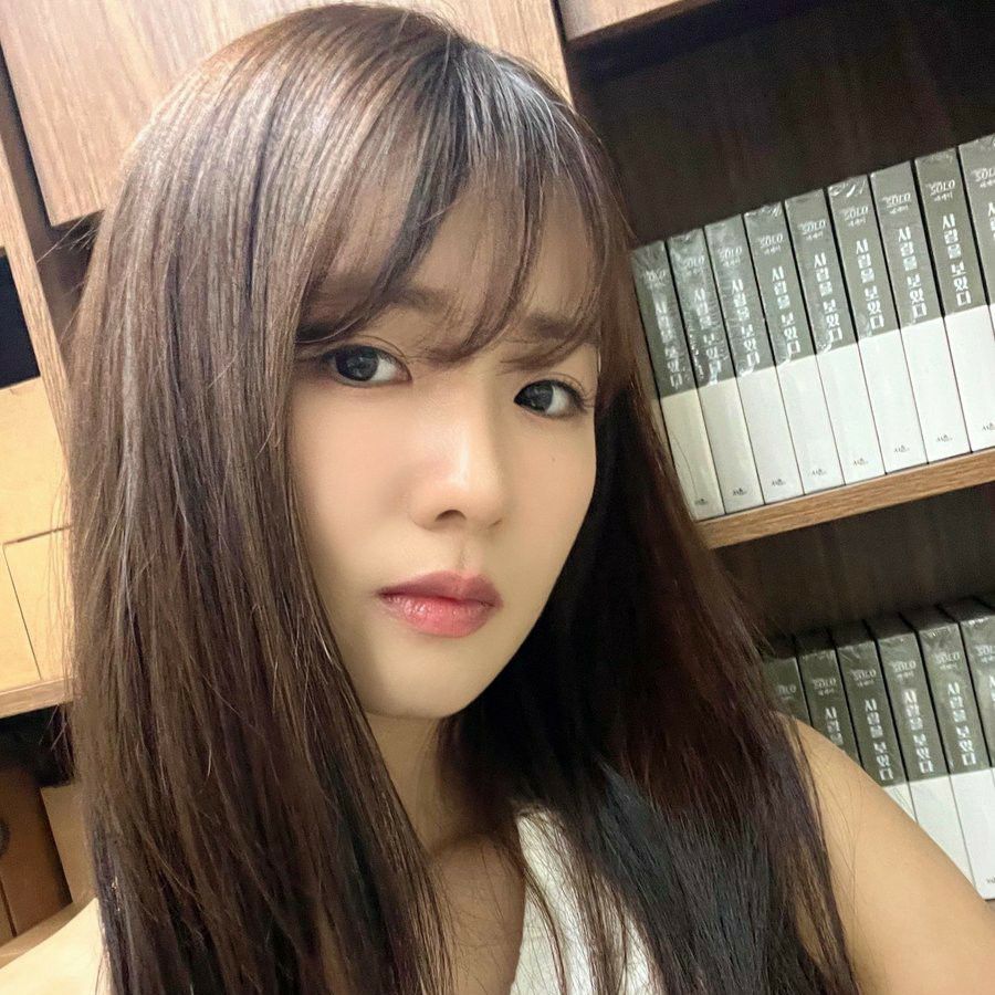 A moment captured by Yoon Bomi (Apink)'s fan