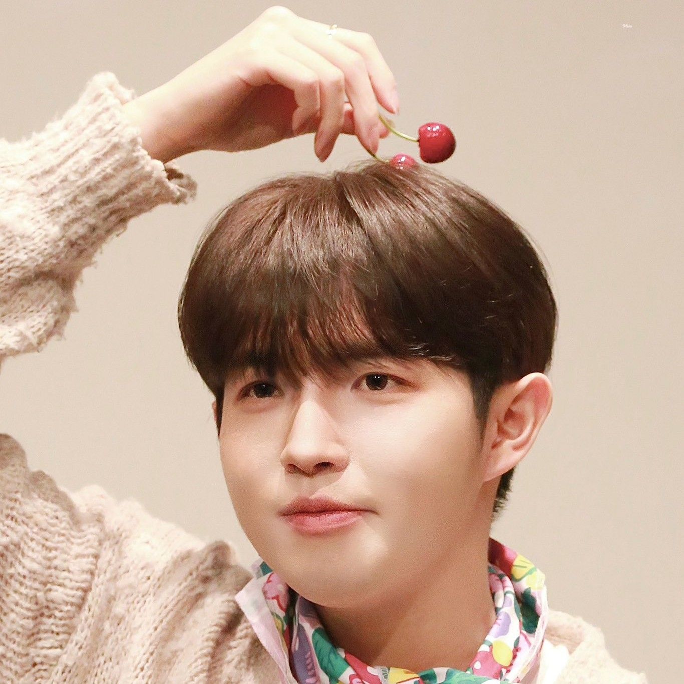 Behind-the-scenes cut of Kim Jaehwan