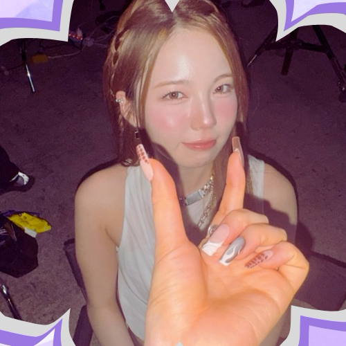 아야카 (NiziU)의 비하인드 컷