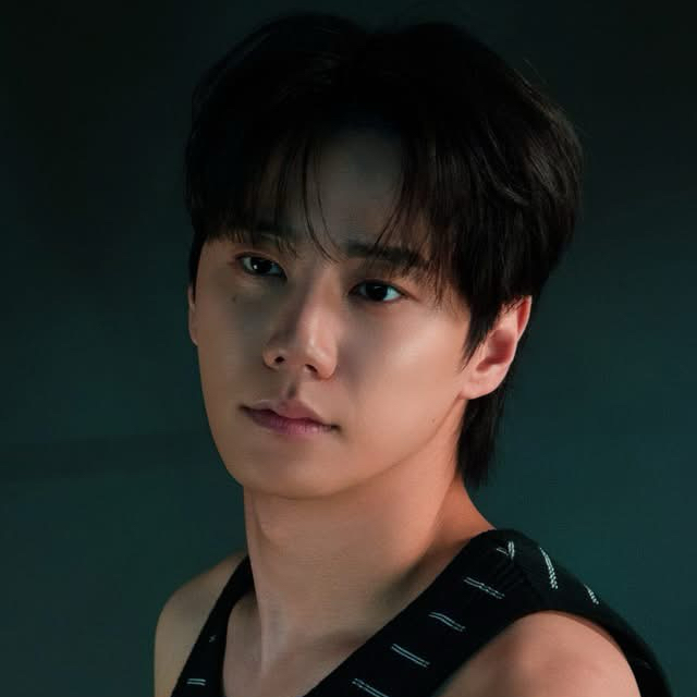 Recent activity shot of Lee Junyoung