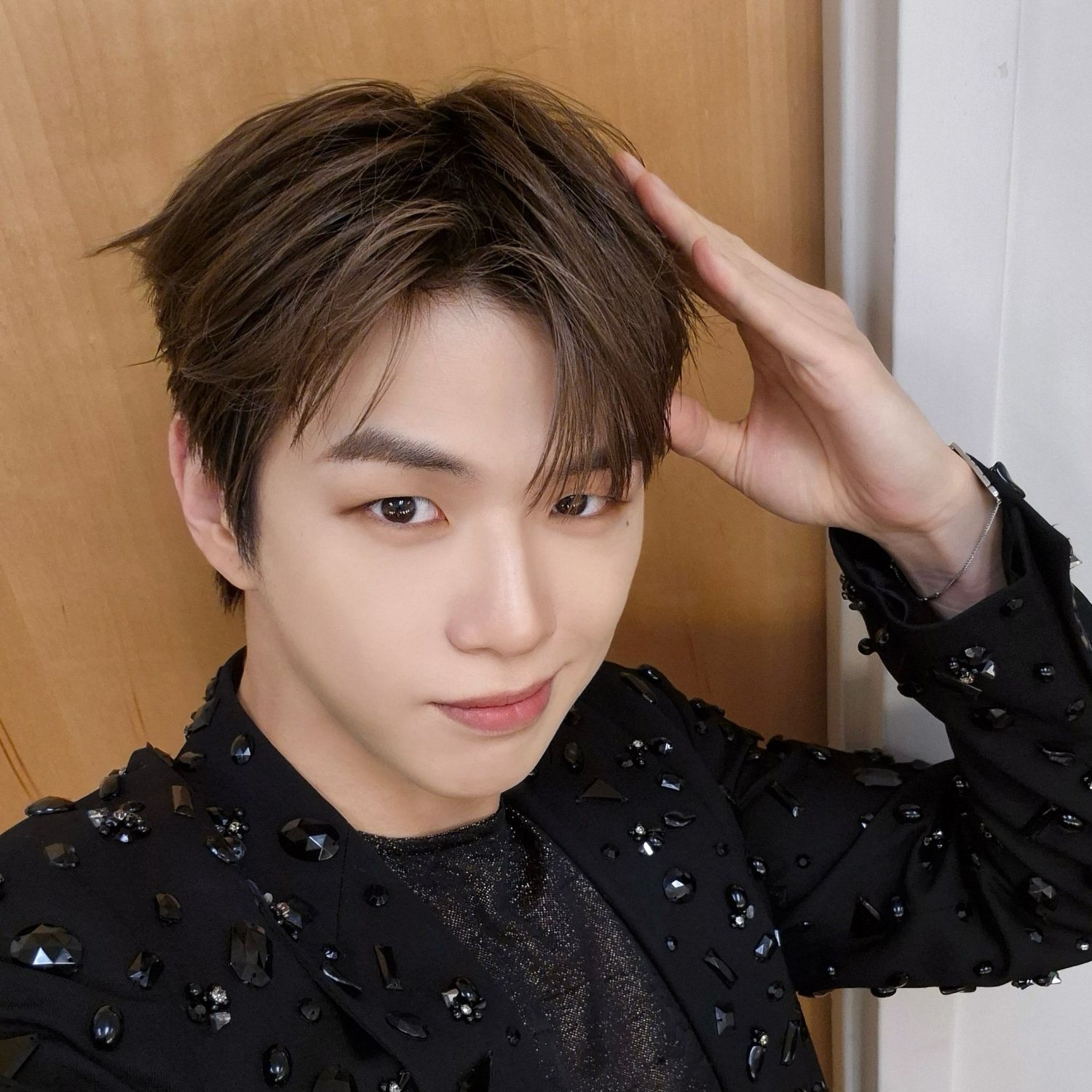 Behind-the-scenes cut of Kang Daniel