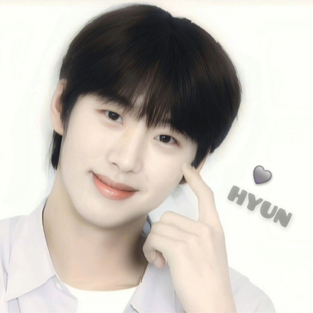 Behind-the-scenes cut of Hyun