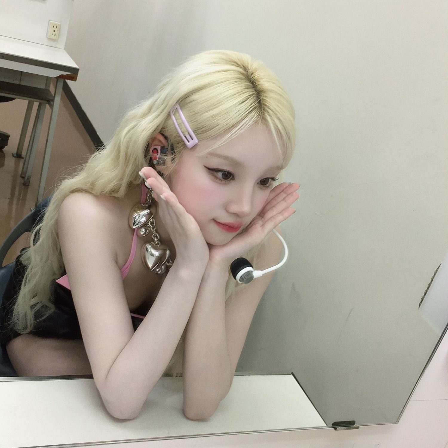 Behind-the-scenes cut of Yuqi (i-dle)