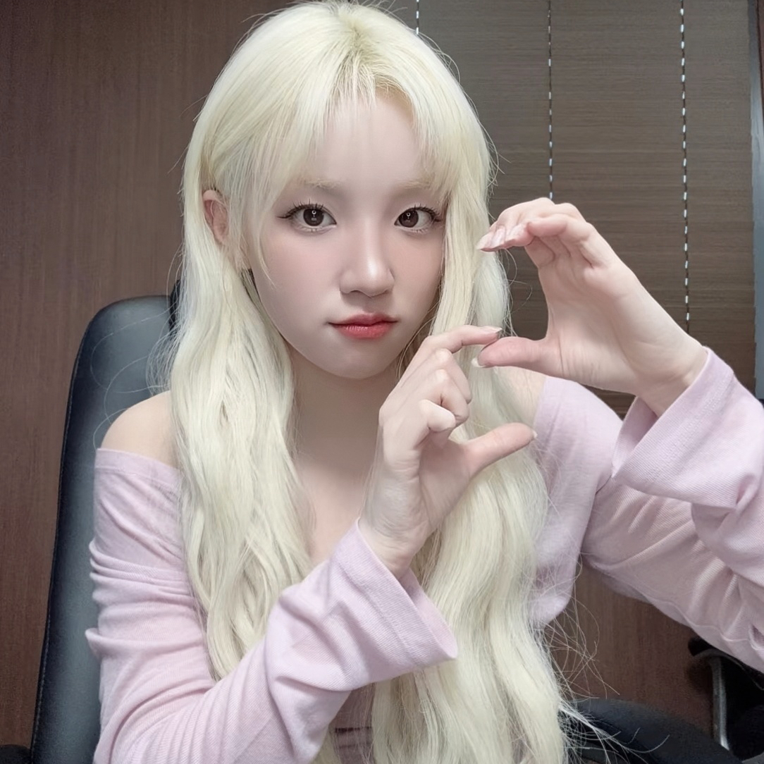 Behind-the-scenes cut of Yuqi (i-dle)