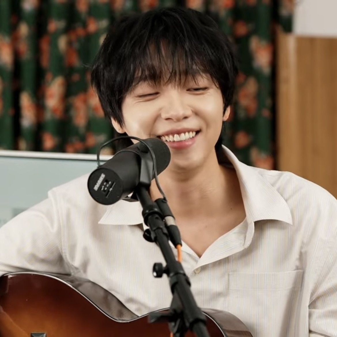 A moment captured by Jeong Sewoon's fan