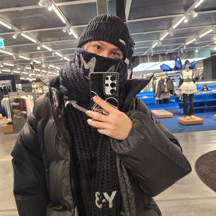 Behind-the-scenes cut of Felix (Stray Kids)