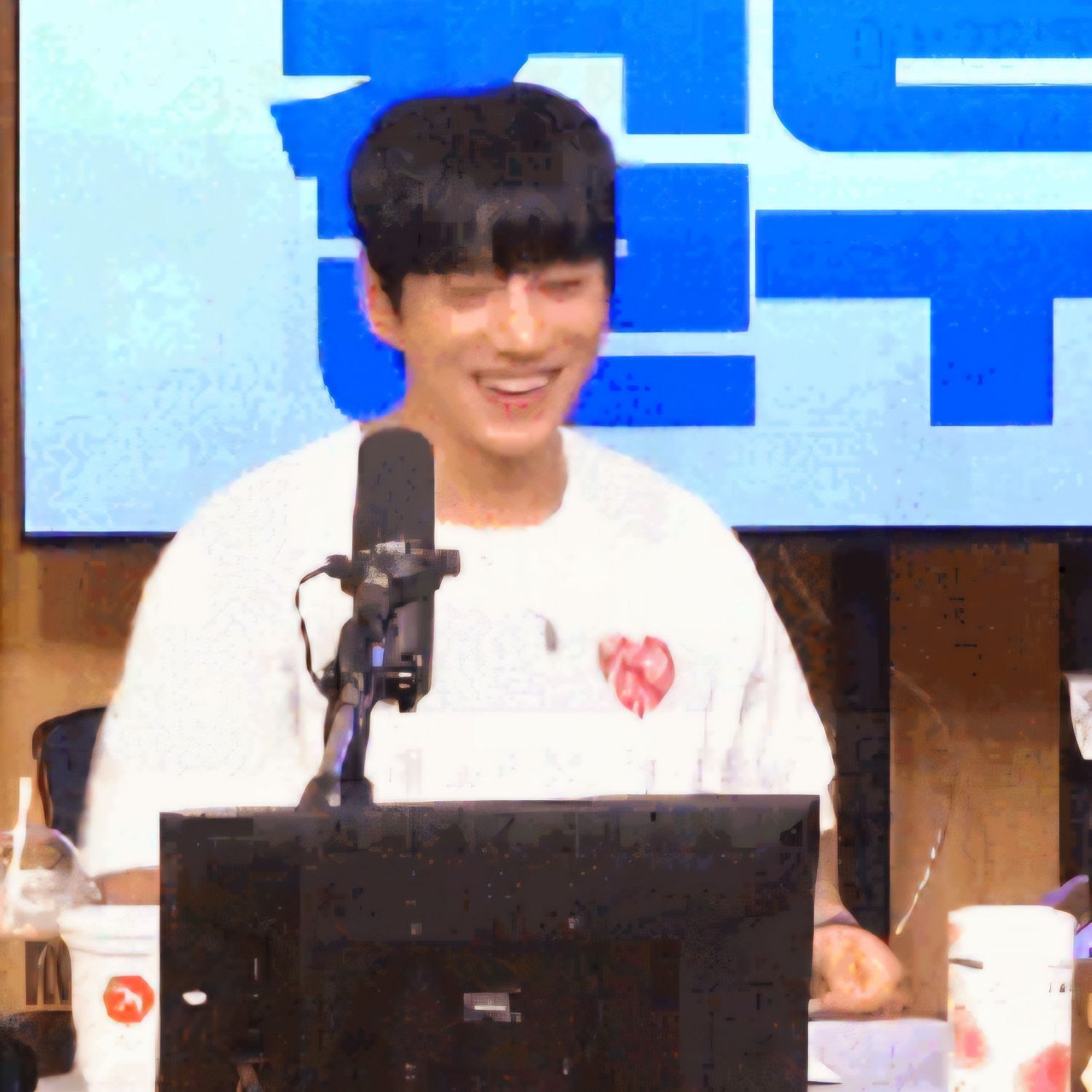 Recent activity shot of Hwang Chiyeol