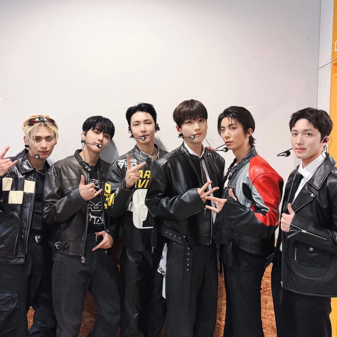 A moment captured by SF9's fan