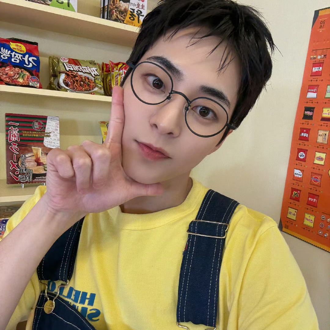 Xiumin (EXO)的最新照片