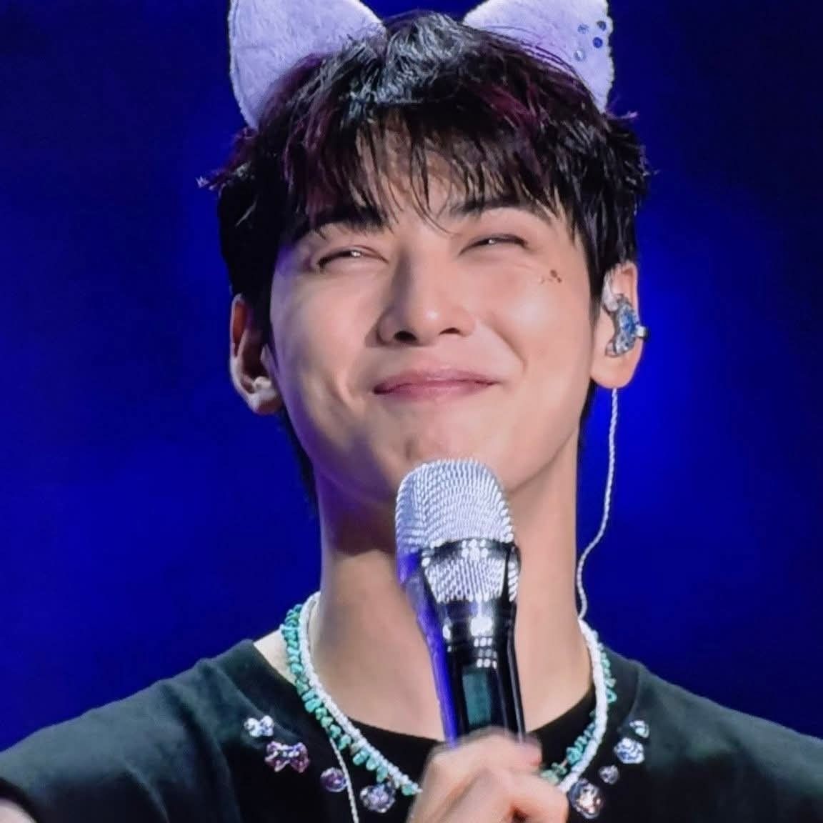 A moment captured by Eunwoo (ASTRO)'s fan