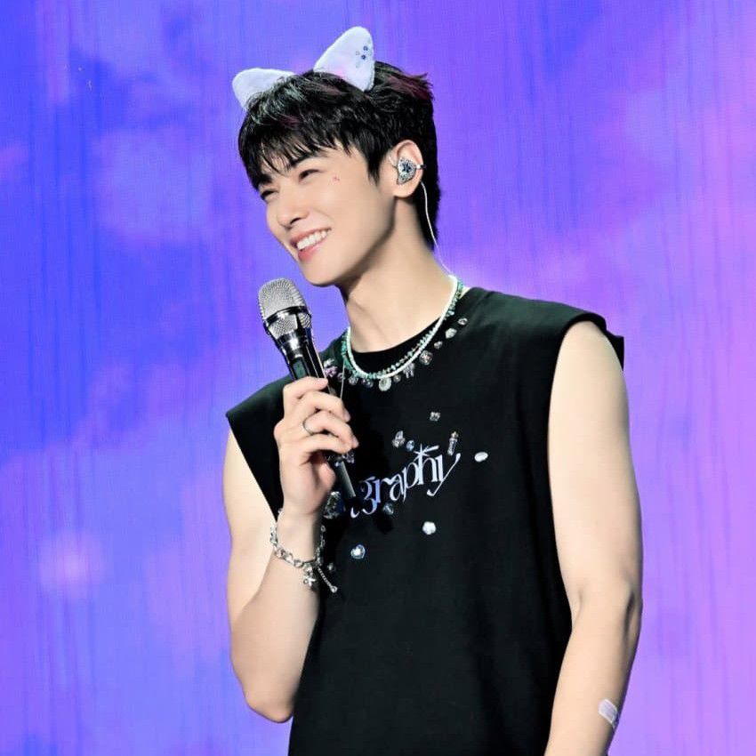 Behind-the-scenes cut of Eunwoo (ASTRO)