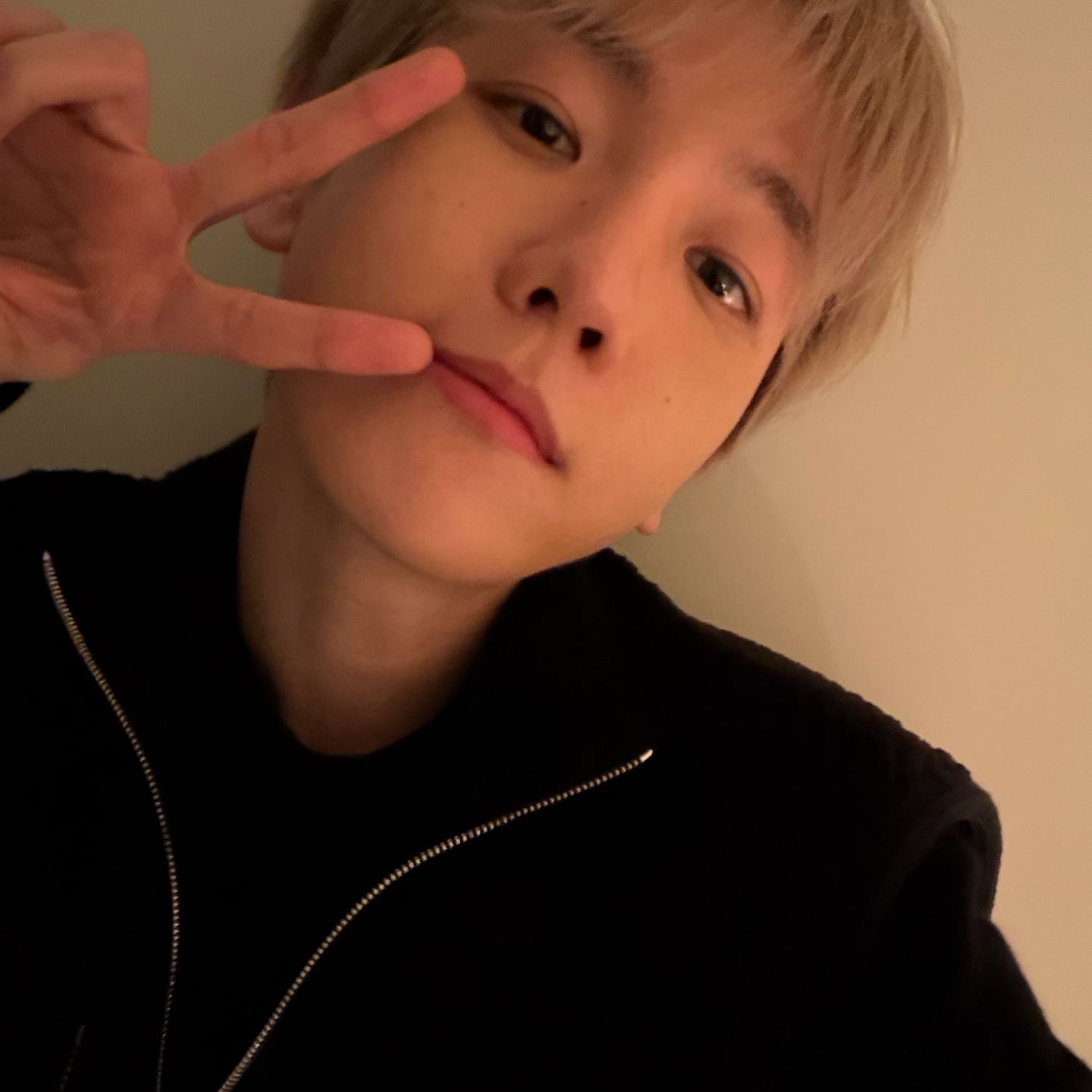 백현 (EXO) 최근 활동샷