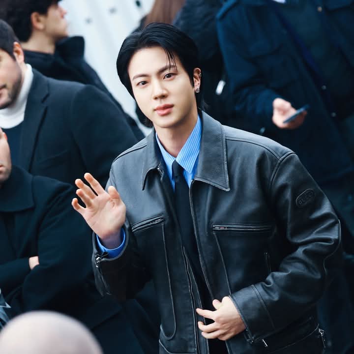 Behind-the-scenes cut of Jin (BTS)
