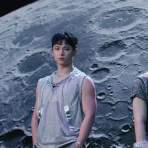 Behind-the-scenes cut of ONEUS