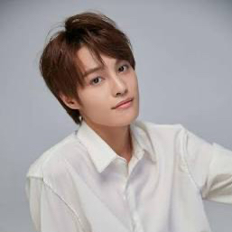 A moment captured by YANGYANG (WayV)'s fan