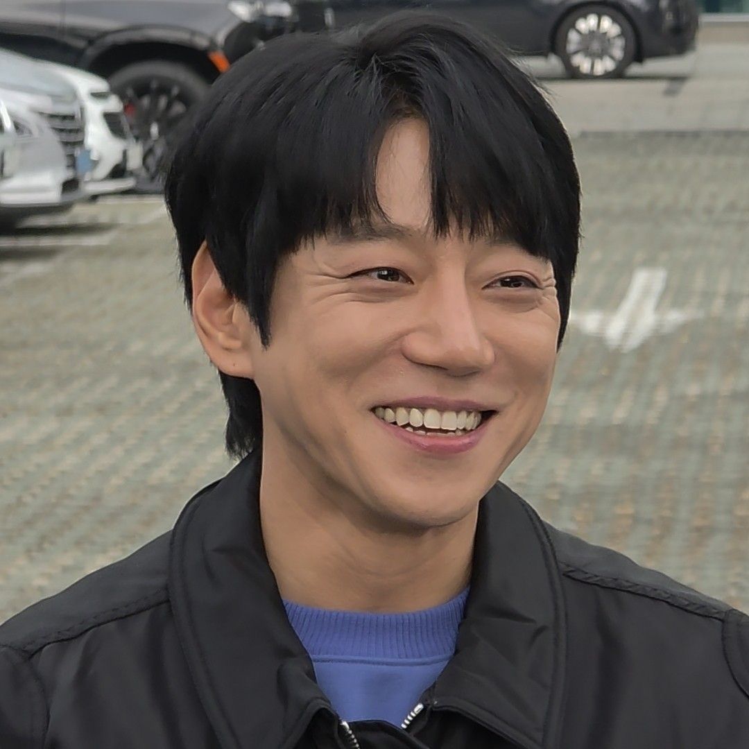 Behind-the-scenes cut of Hwang Chiyeol