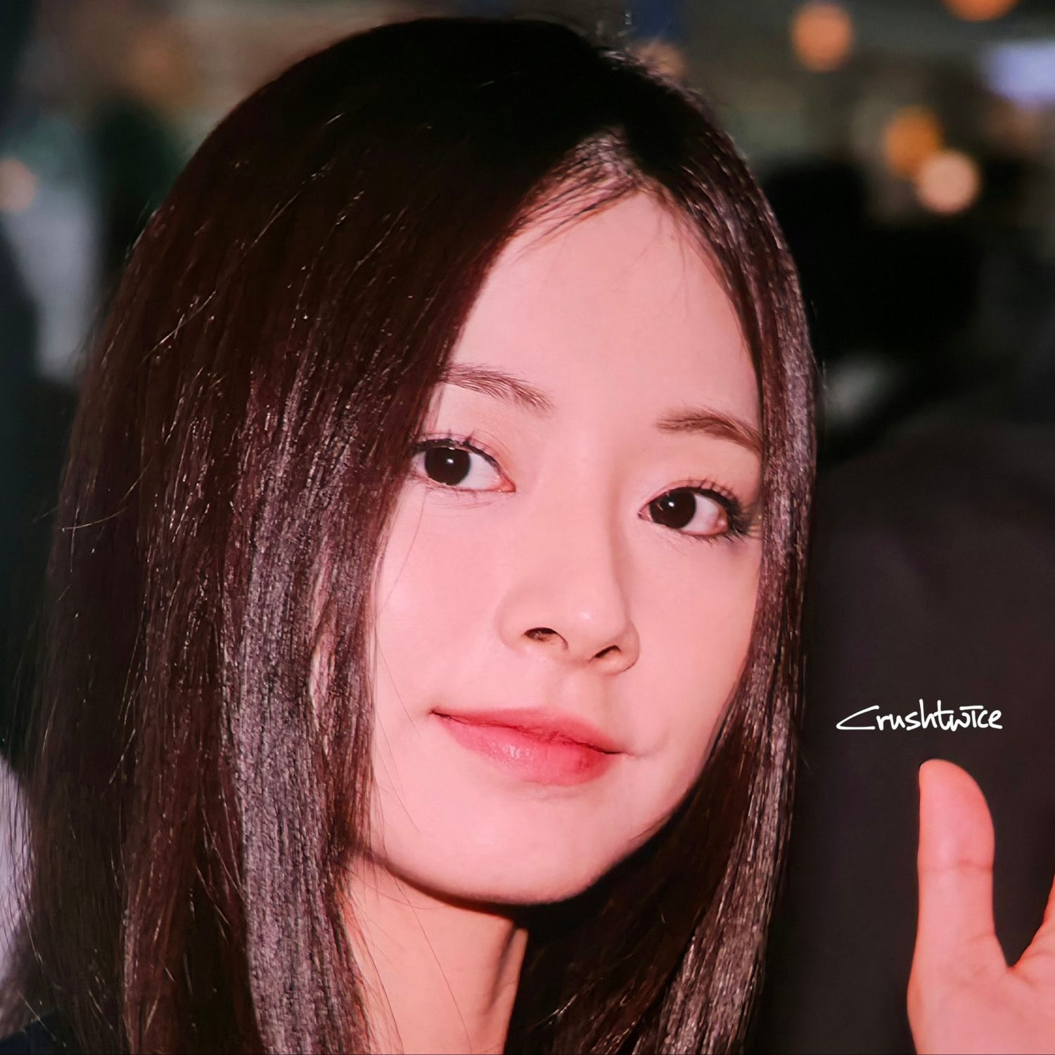 Momen yang diabadikan oleh penggemar Tzuyu (TWICE)