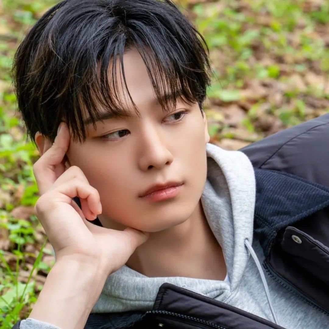 Recent activity shot of Juyeon (THE BOYZ)