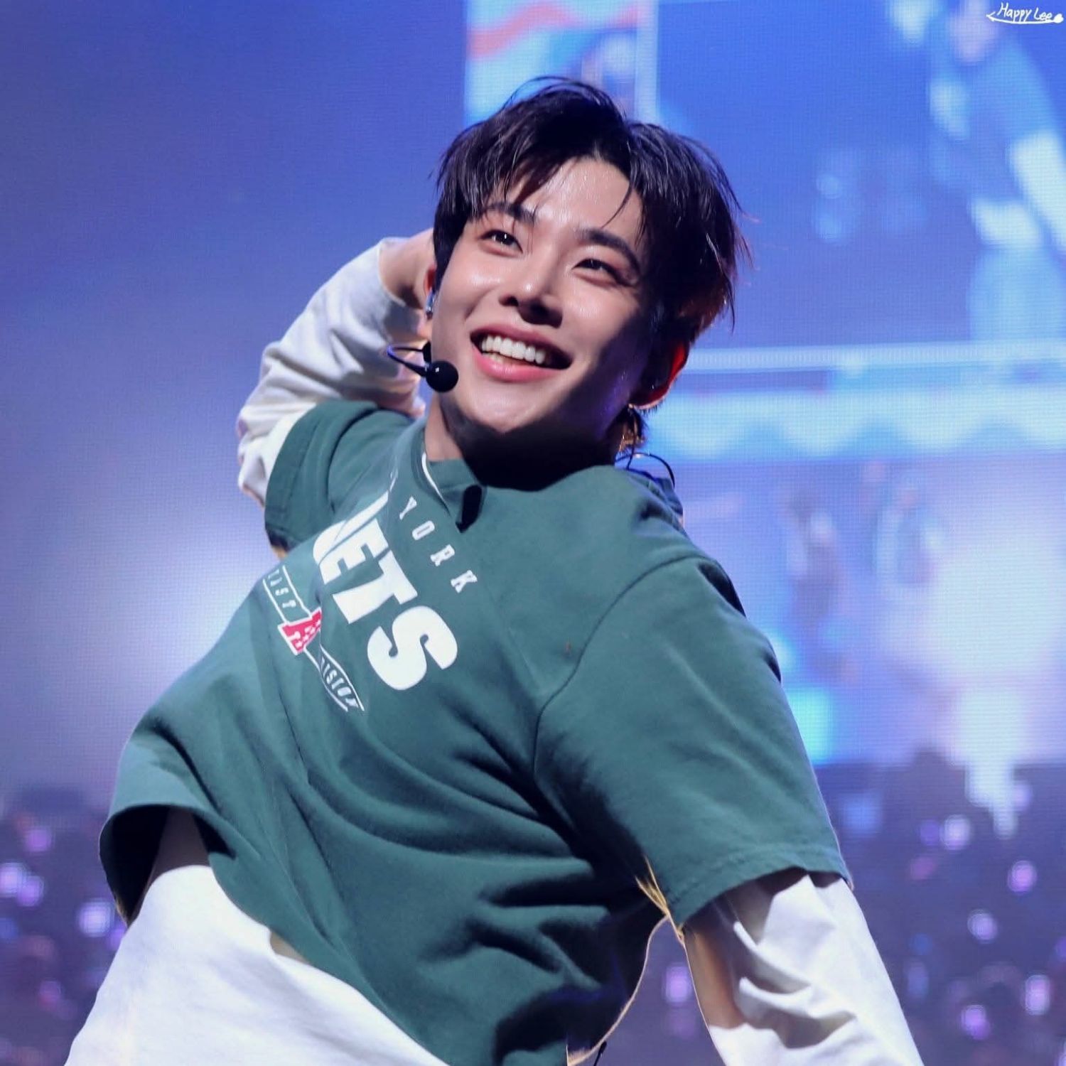 A moment captured by MJ (ASTRO)'s fan