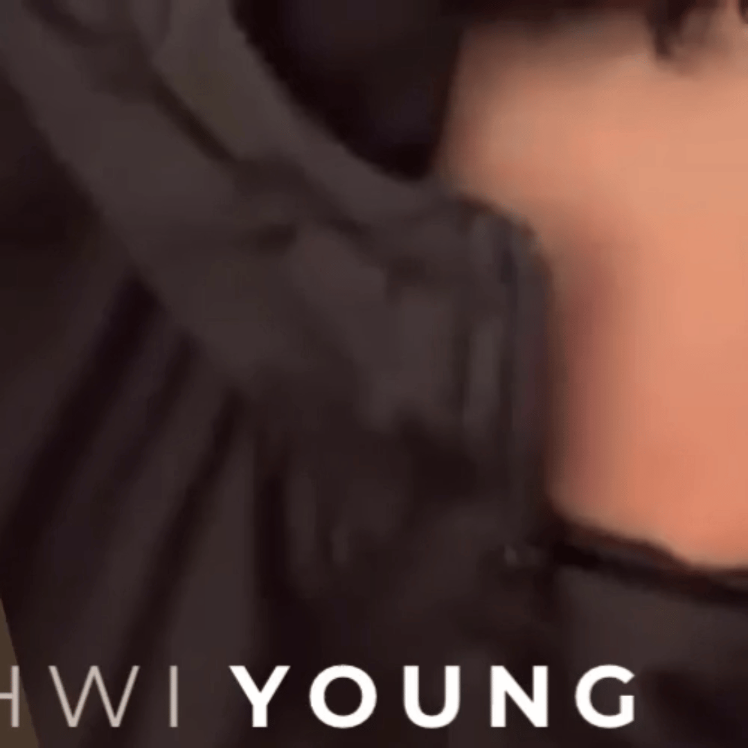 Momen yang diabadikan oleh penggemar Hwiyoung (SF9)