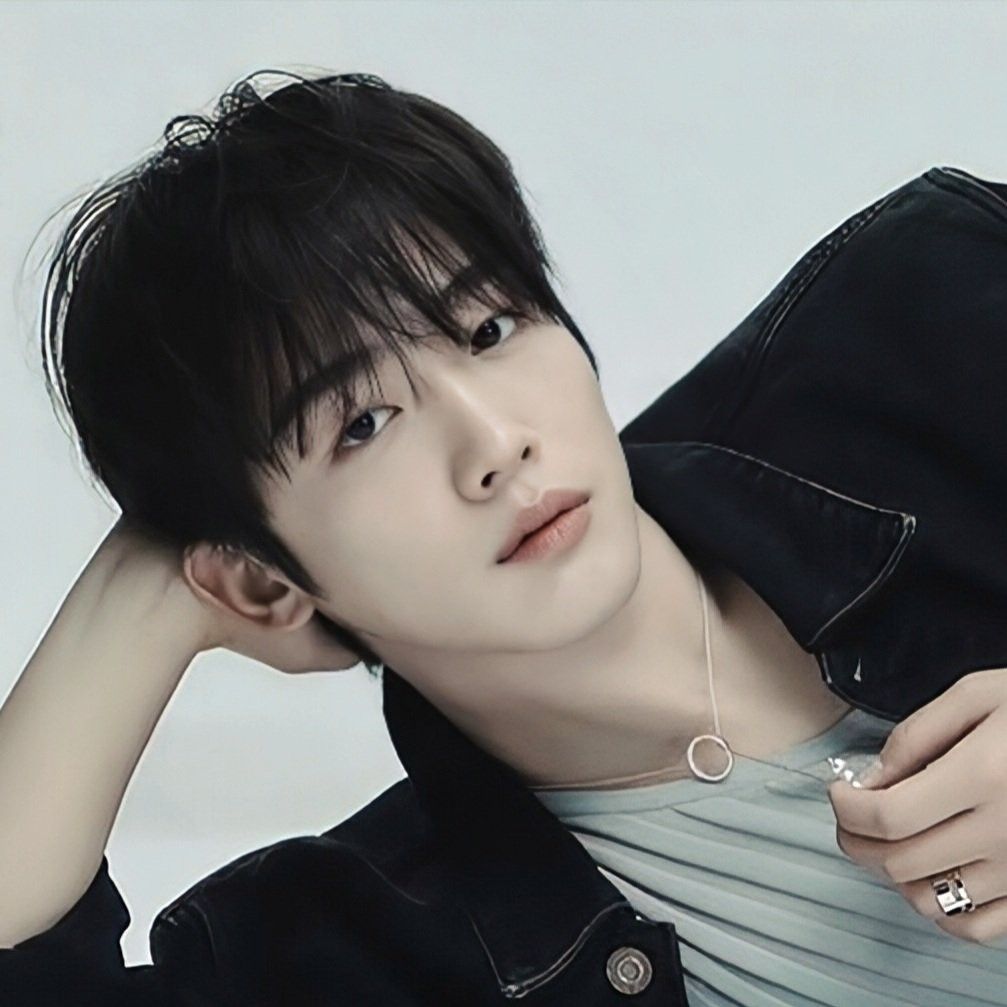 Behind-the-scenes cut of Kim Yohan (WEi)