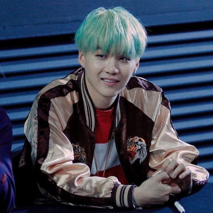슈가 (방탄소년단)의 최신 사진