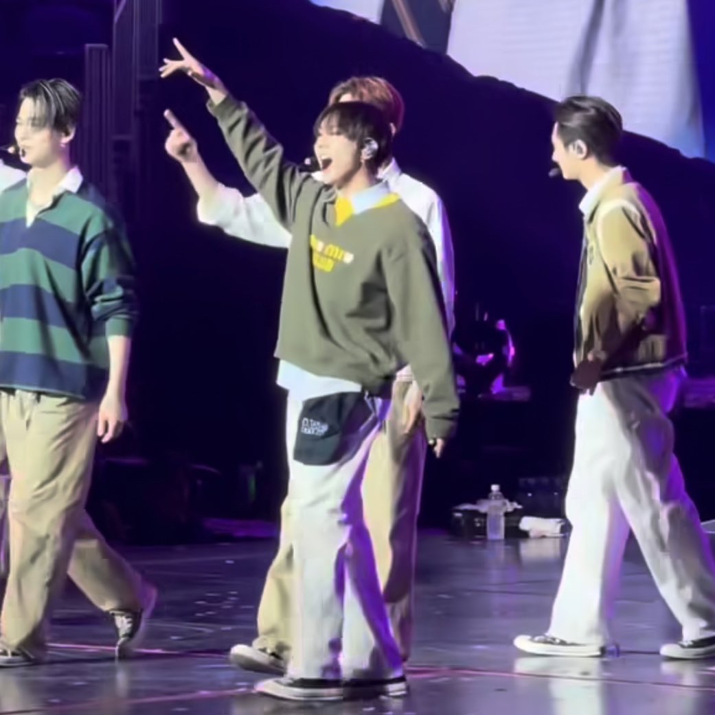 Latest photo of Jungwon (ENHYPEN)