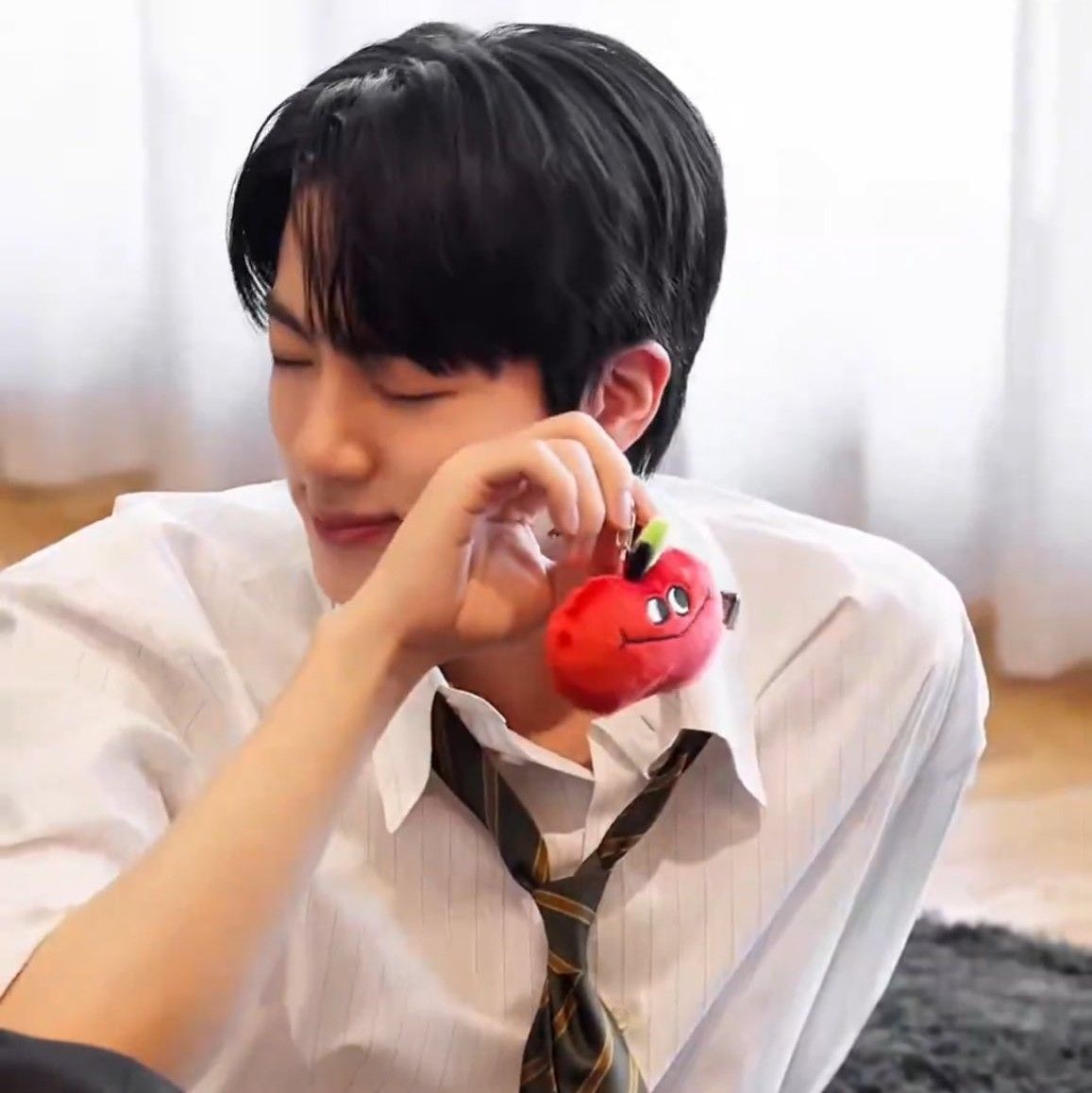 Latest photo of Jin (BTS)