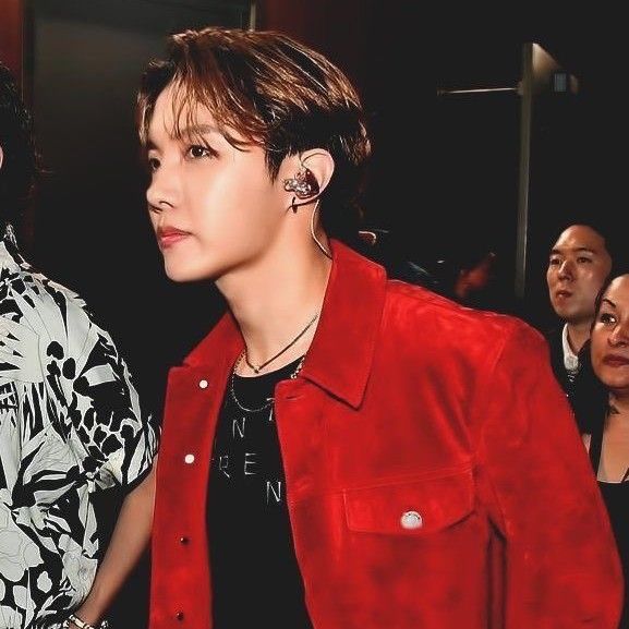 Latest photo of j-hope (BTS)