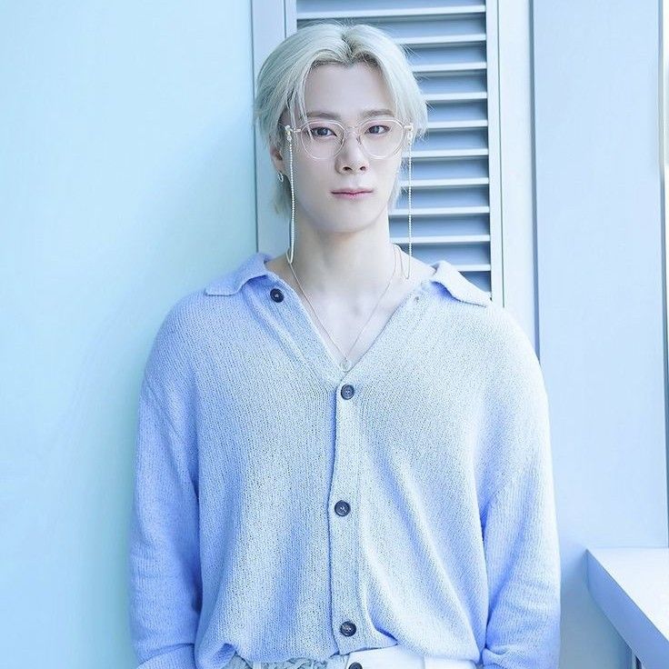 A moment captured by Moonbin (ASTRO)'s fan