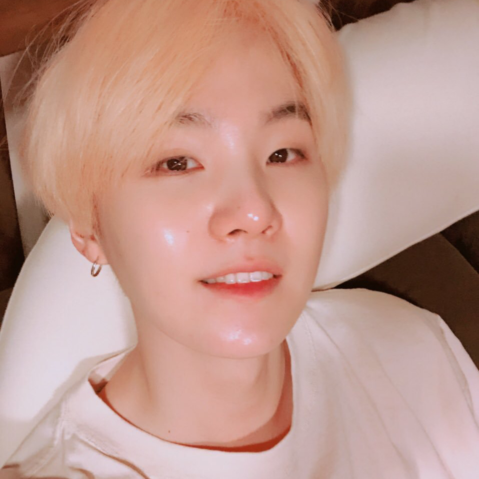 SUGA (防弹少年团)粉丝拍下的瞬间