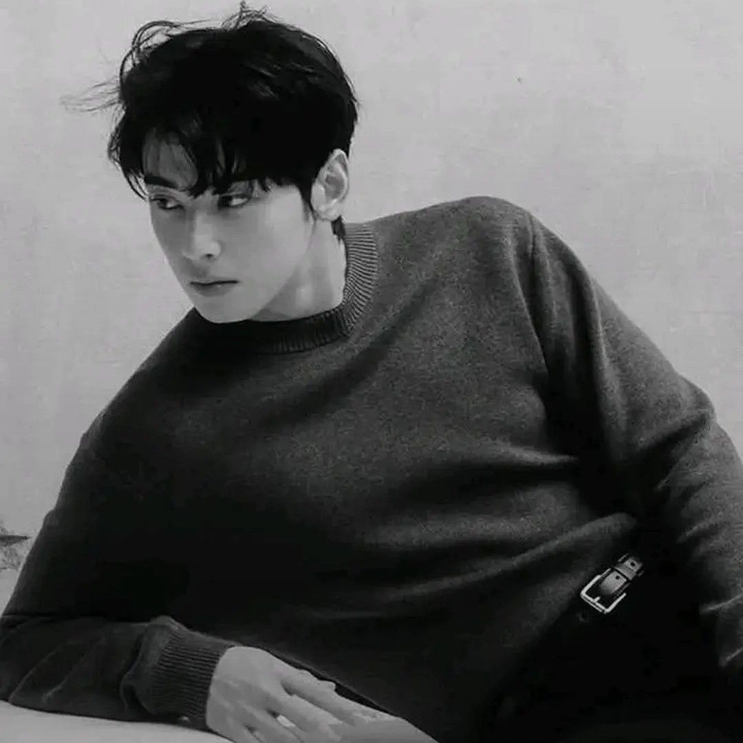 Latest photo of Eunwoo (ASTRO)