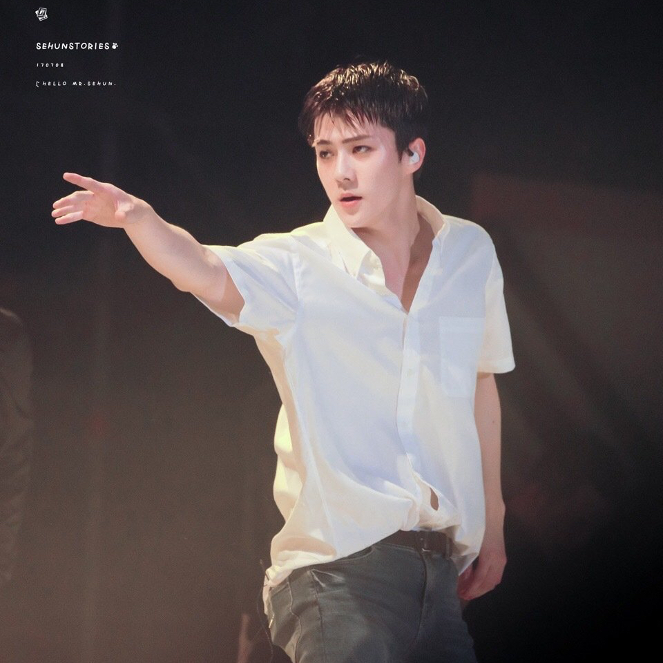 A moment captured by Sehun (EXO)'s fan