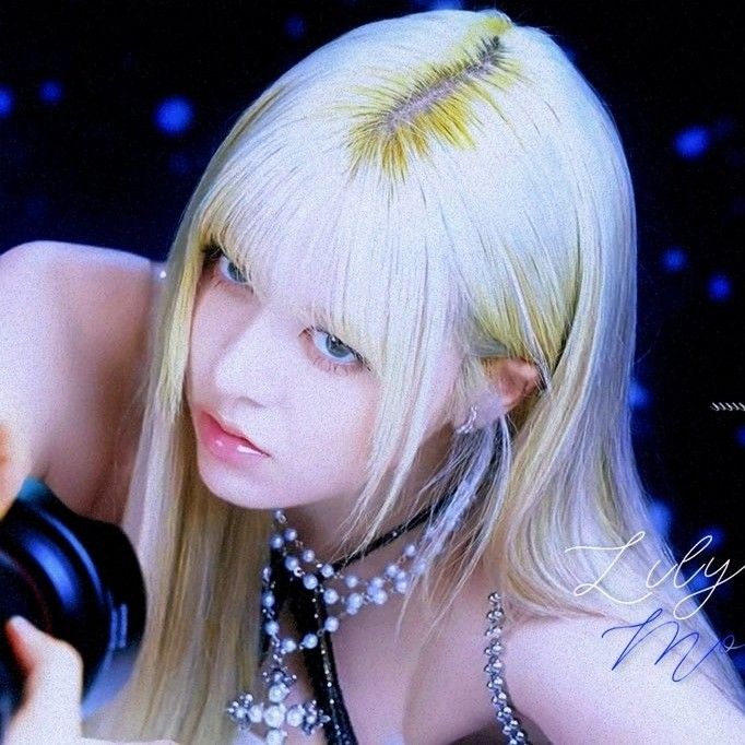 LILY (NMIXX)的幕后花絮