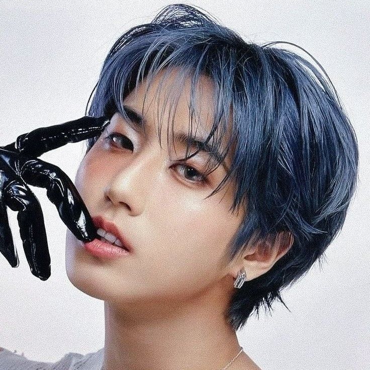 Recent activity shot of HAN (Stray Kids)