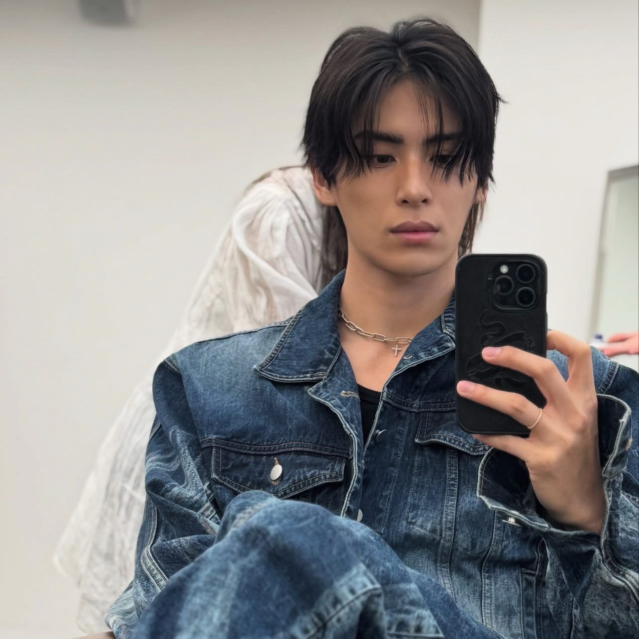 Behind-the-scenes cut of Taeyang (SF9)