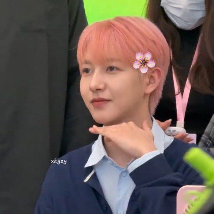 Recent activity shot of Renjun (NCT DREAM)