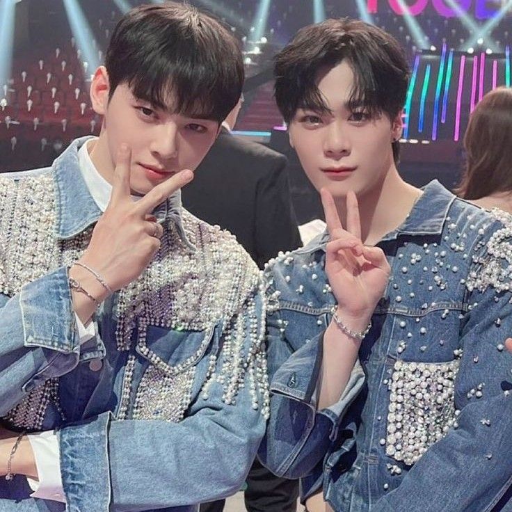 Latest photo of Moonbin (ASTRO)