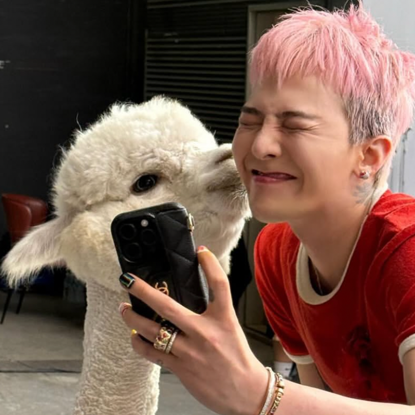 Latest photo of G-DRAGON (BIGBANG)