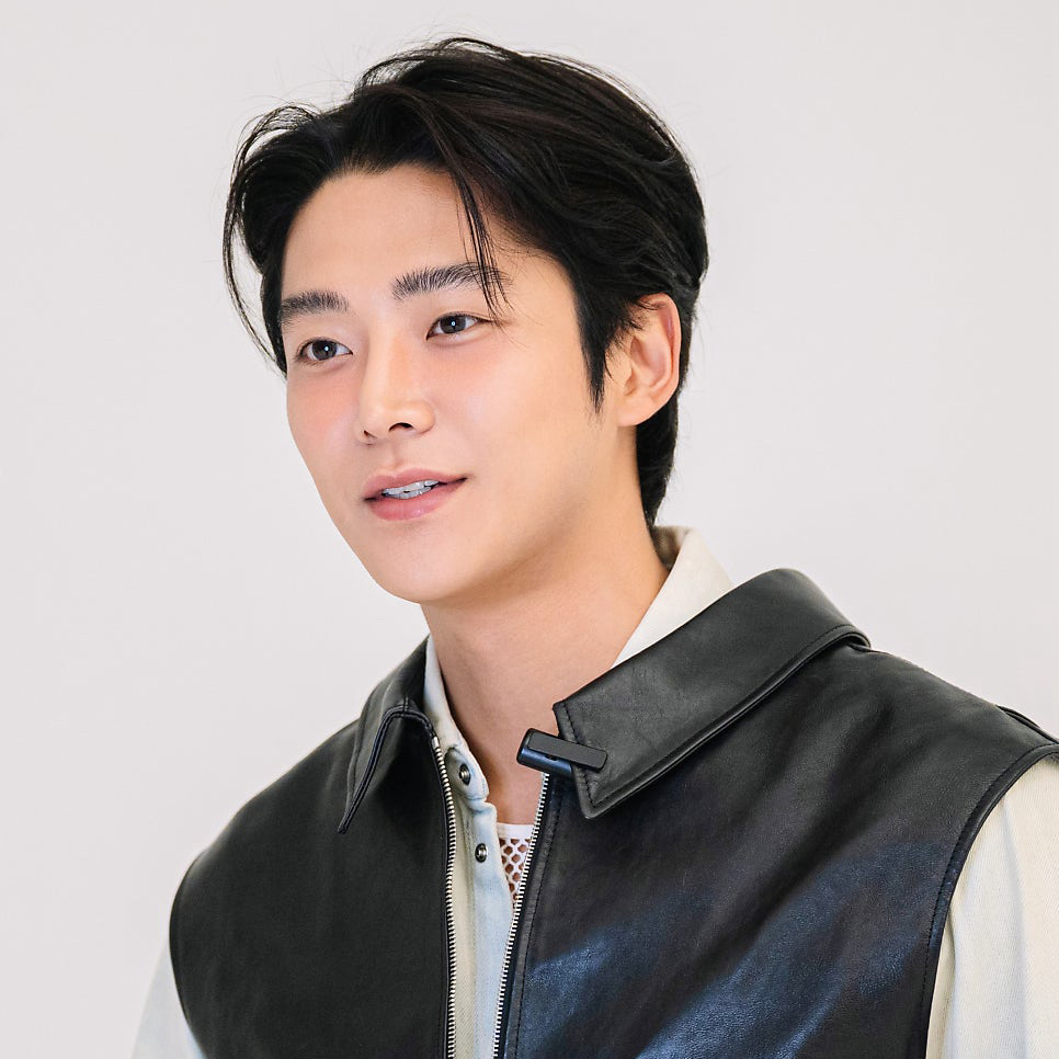 로운의 비하인드 컷