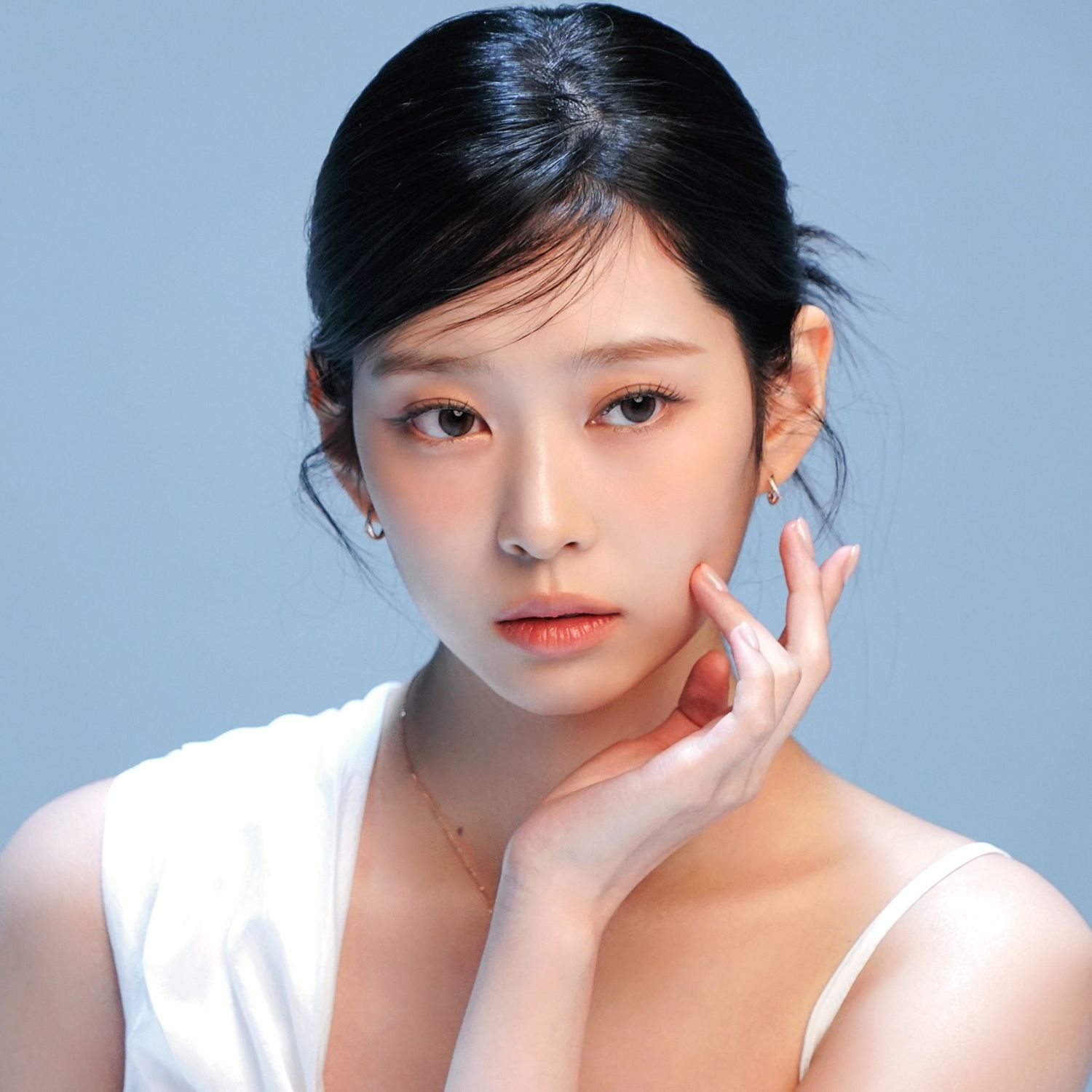 Foto aktivitas terbaru Kim Minju